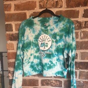 Boston Celtics Tie-Dye Long Sleeve Shirt cropped women’s size small